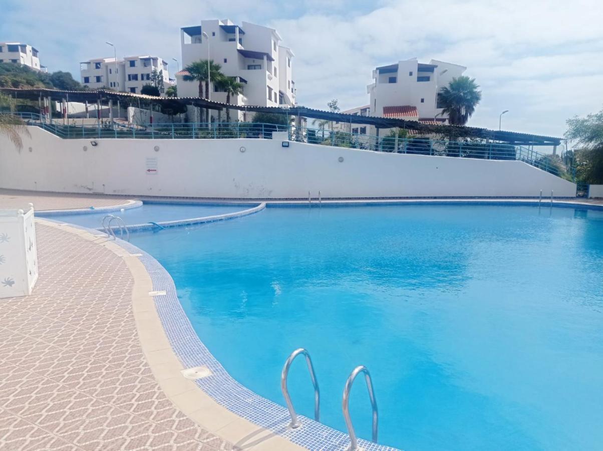 Studio hautte game avec piscine. Cabo Negro Extérieur photo